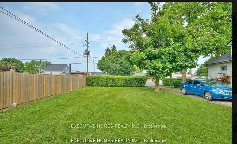 Severed lot 38' x 119' building lot in the R2 zoned area of Port Colborne.
