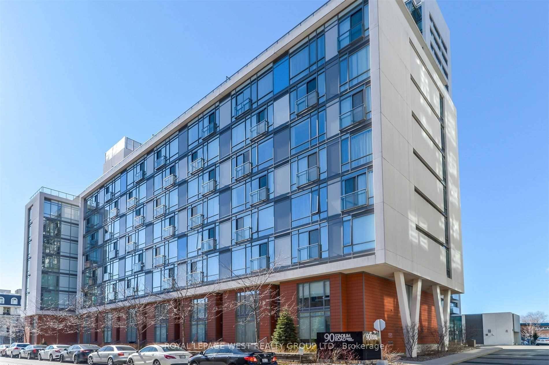 This rarely offered 1 1 bedroom condo offers nearly 800 sq.