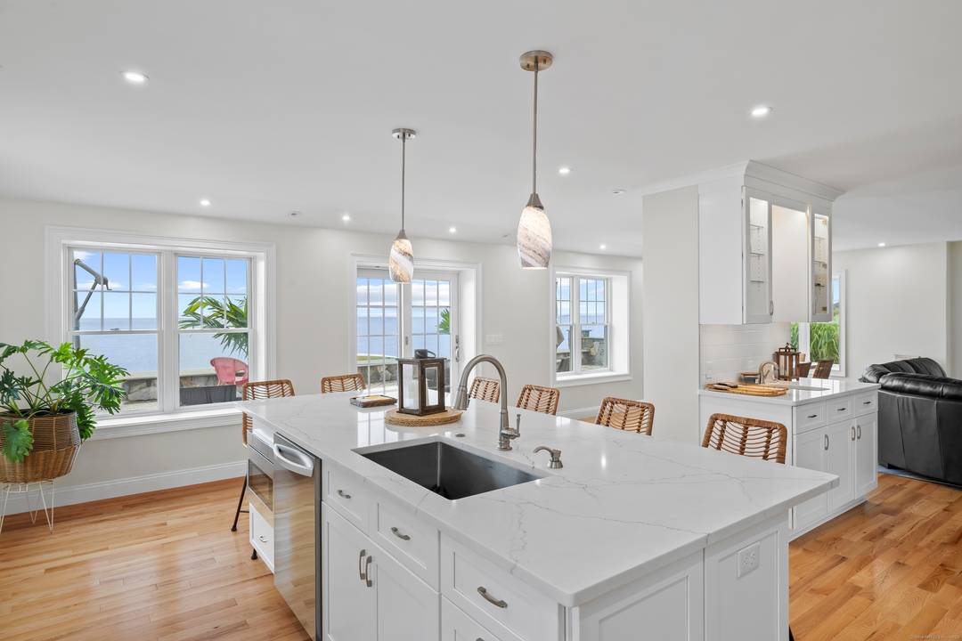 Check our price reduction making this a worthwhile weekend getaway !