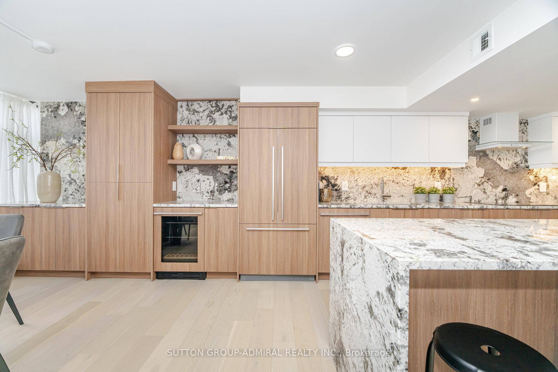 Boutique Luxury This residence offers a rare opportunity in one of Toronto's most coveted corridors.