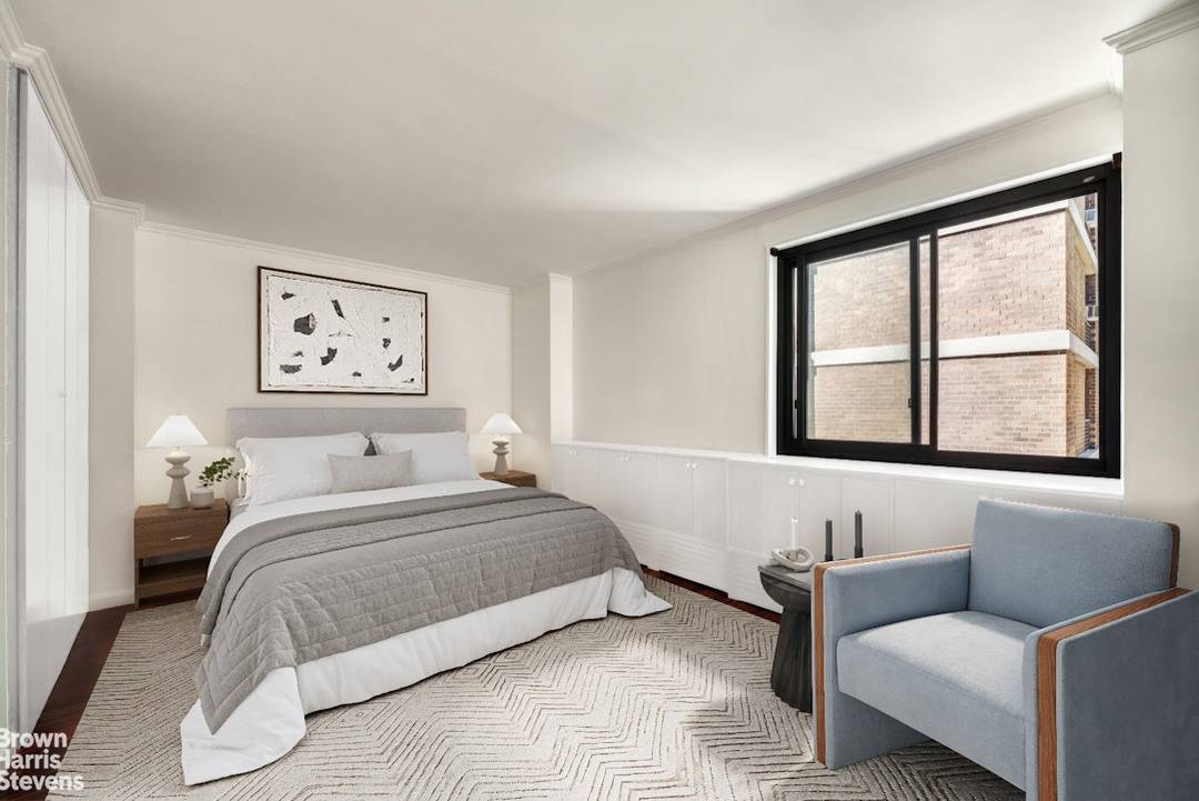 This must see renovated two bedroom in Southbridge Towers is the perfect turnkey home with outdoor space in a spectacular FiDi location.