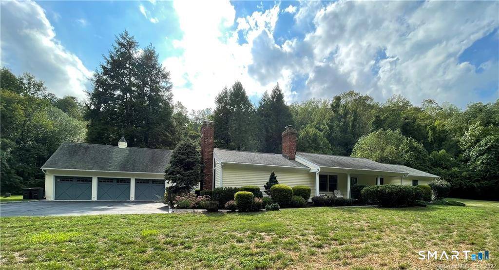 Serene Location ! Enjoy all that living in Fairfield County has to offer in this very spacious Ranch home with approximately 2, 040 square feet located in the quiet town ...