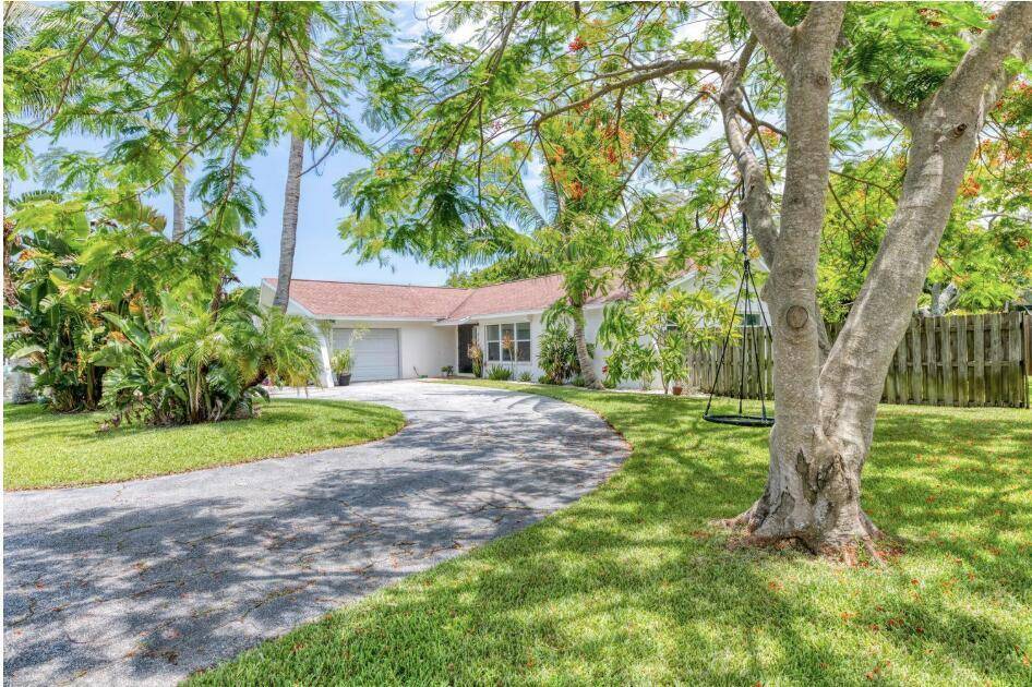 Welcome to 226 W Norfolk Road !
