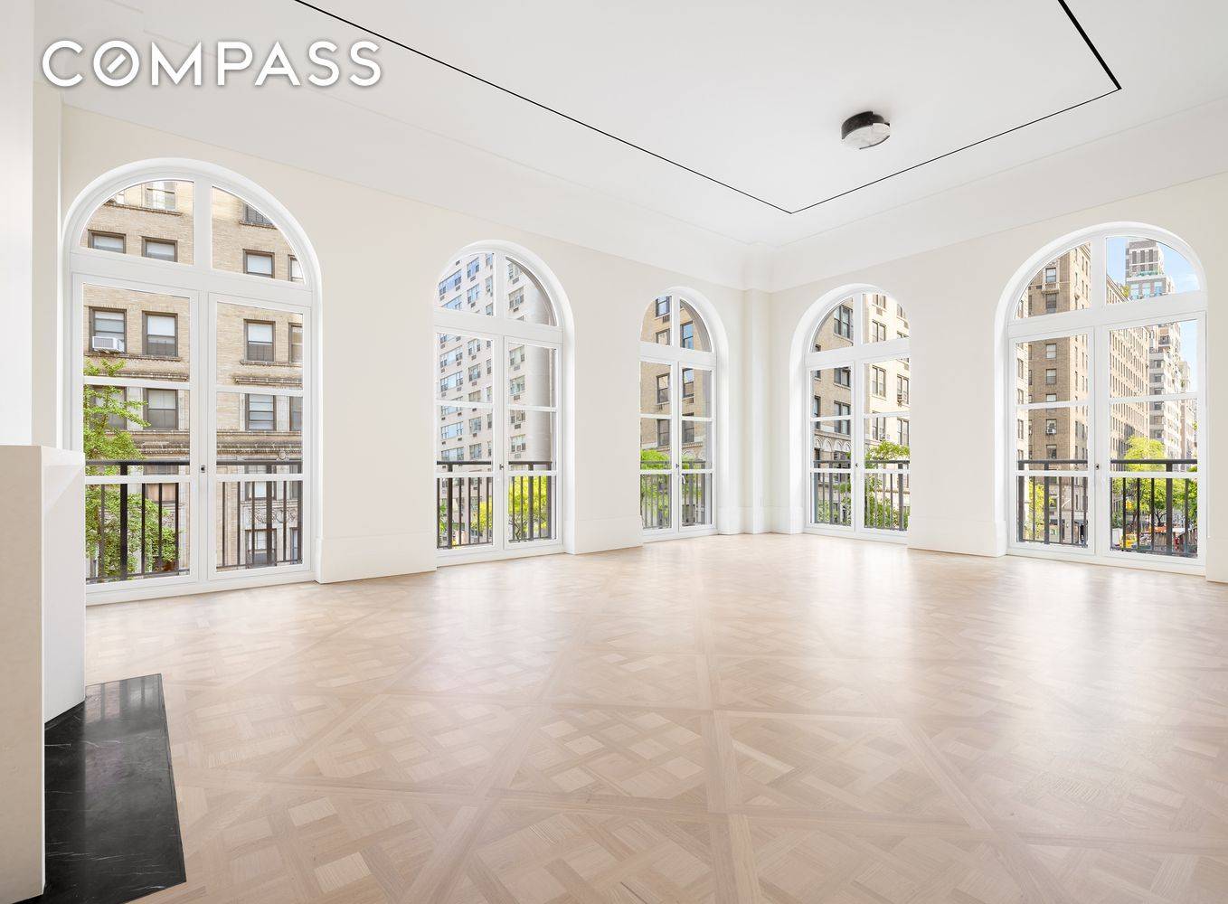 Finally, an apartment is available at The Bellemont, the most beautiful and coveted building on the Upper East Side !