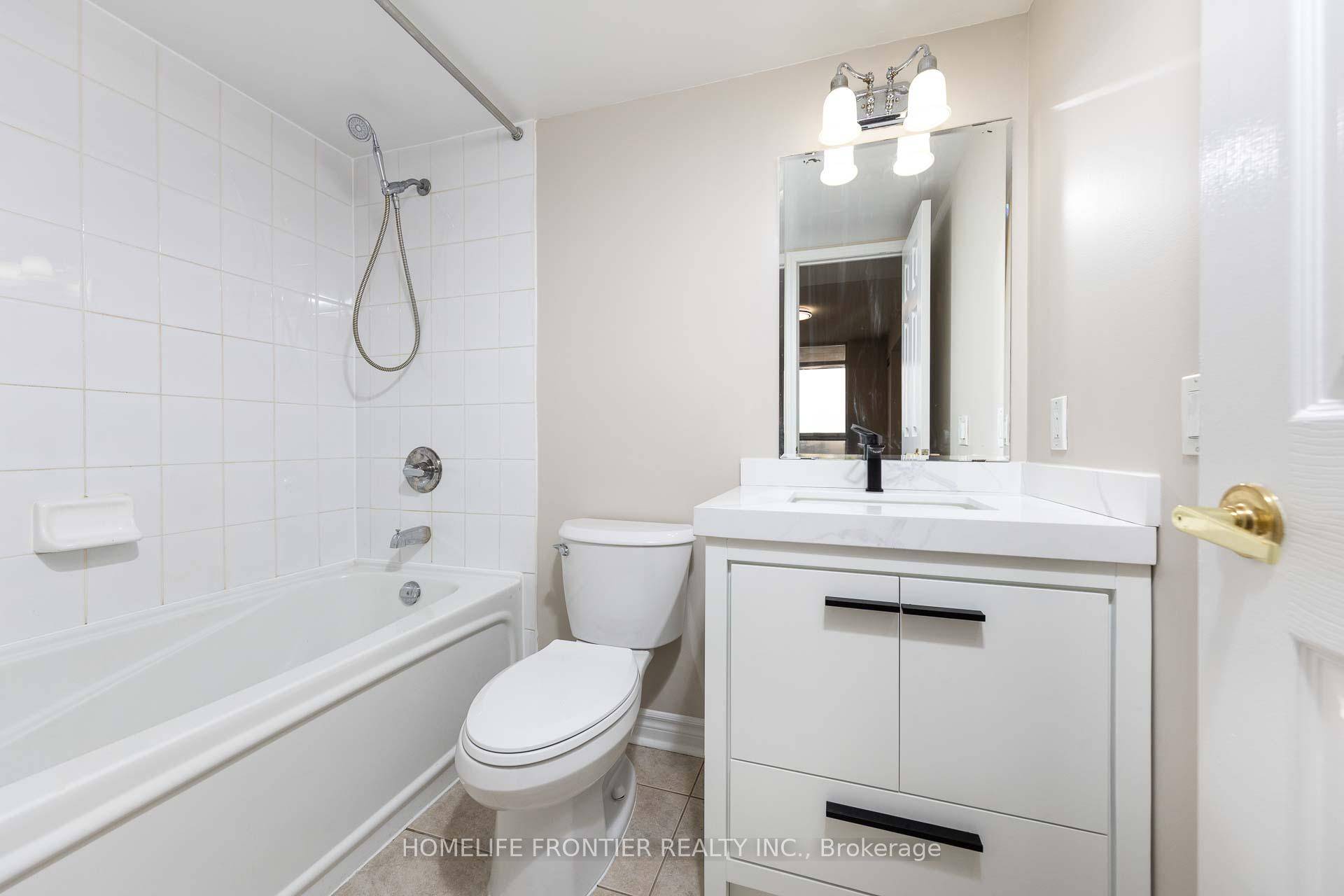 Located in the upscale Bayview village area, this high floor suite offers stunning unobstructed panoramic views from the private balcony and the bedroom !