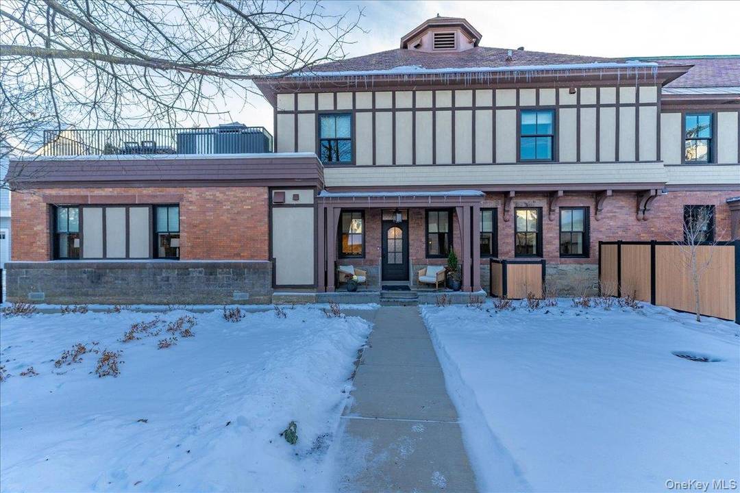 This grand Tudor style building was established in 1940 amp ; later became the Waldorf School of Saratoga Springs.