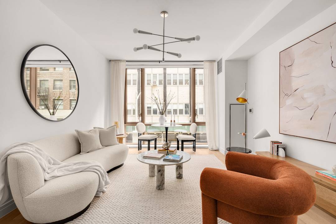 IMMEDIATE OCCUPANCY. The Modern at 230 East 20th Street presents a curated collection of 37 one to four bedroom residences.