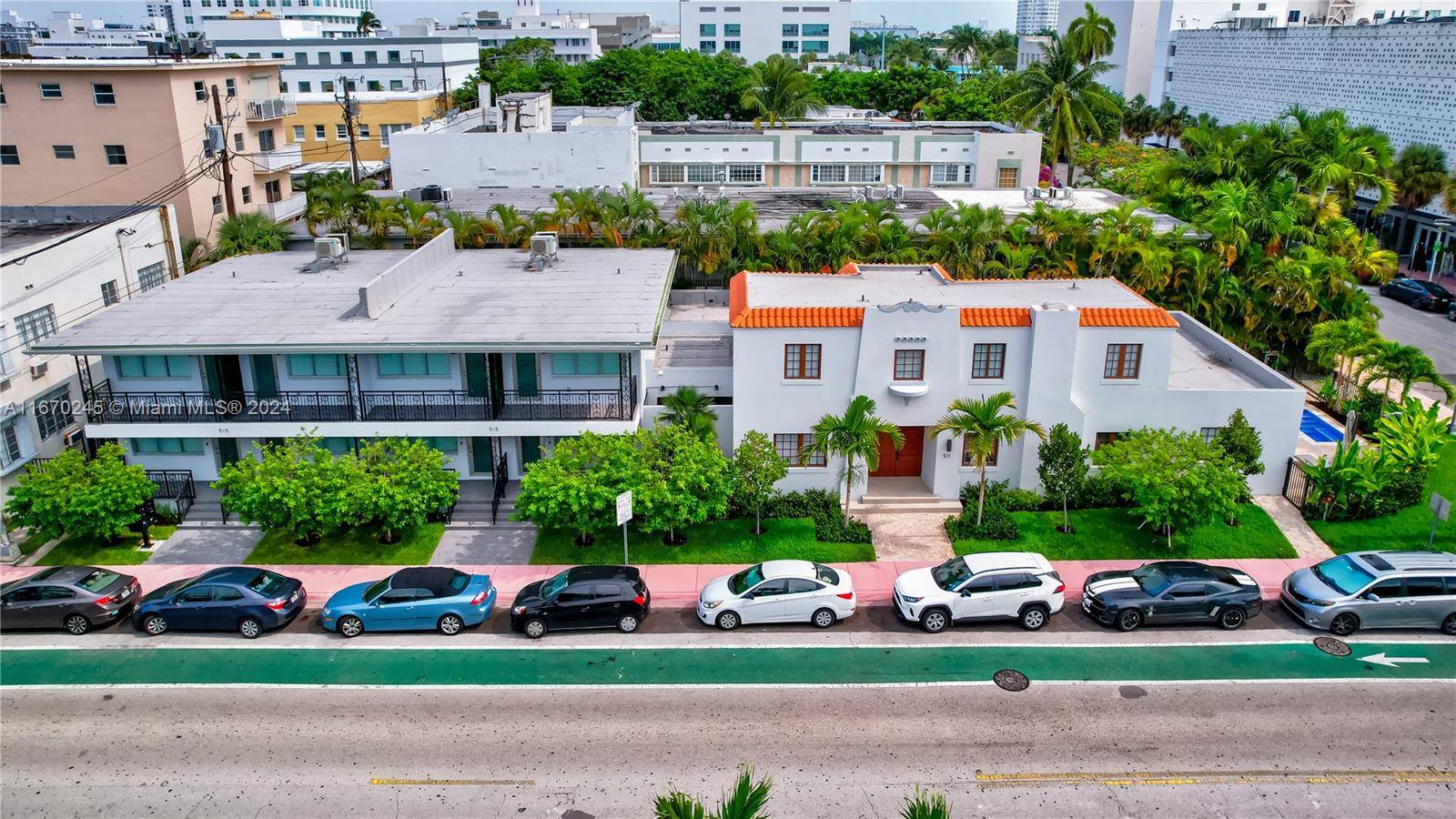 The Lincoln Road Villa amp ; Townhouses are an astonishing, unique short term rental asset on the same block as world famous Lincoln Road Mall.