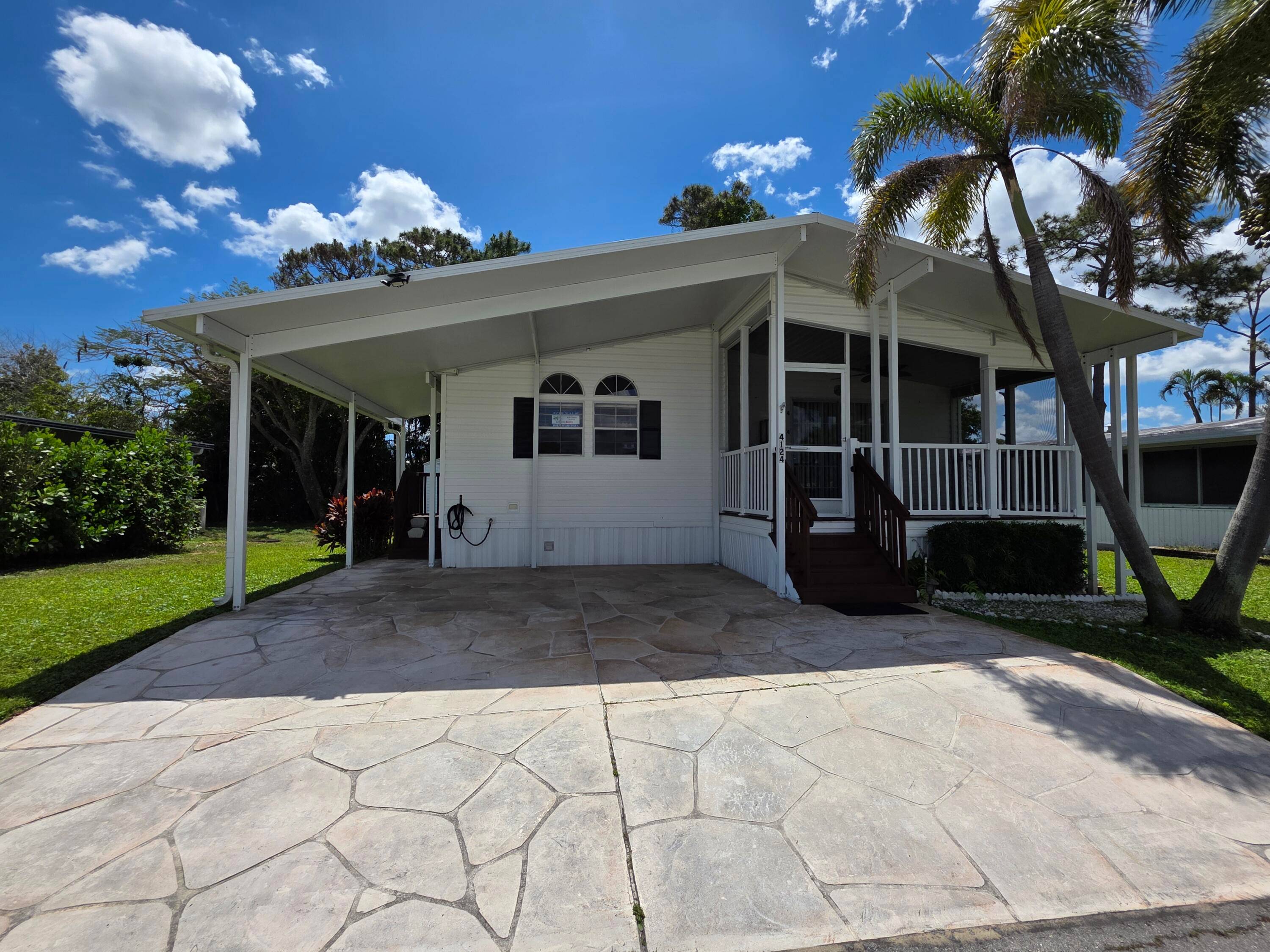 Welcome to your next home in the highly sought after community of Maralago Cay !