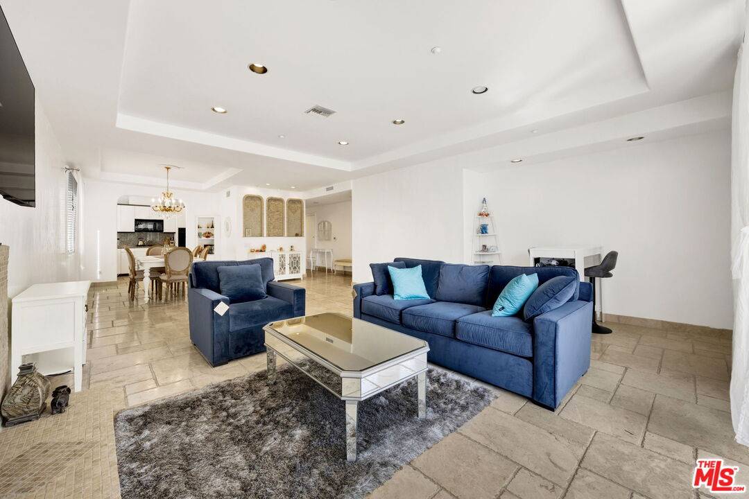 11952   Montana Ave 2.0 Brentwood LA