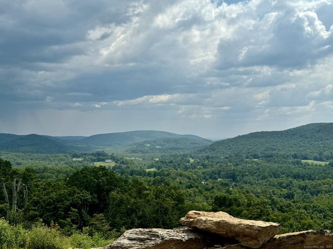 The most exquisite building lot in Litchfield County !