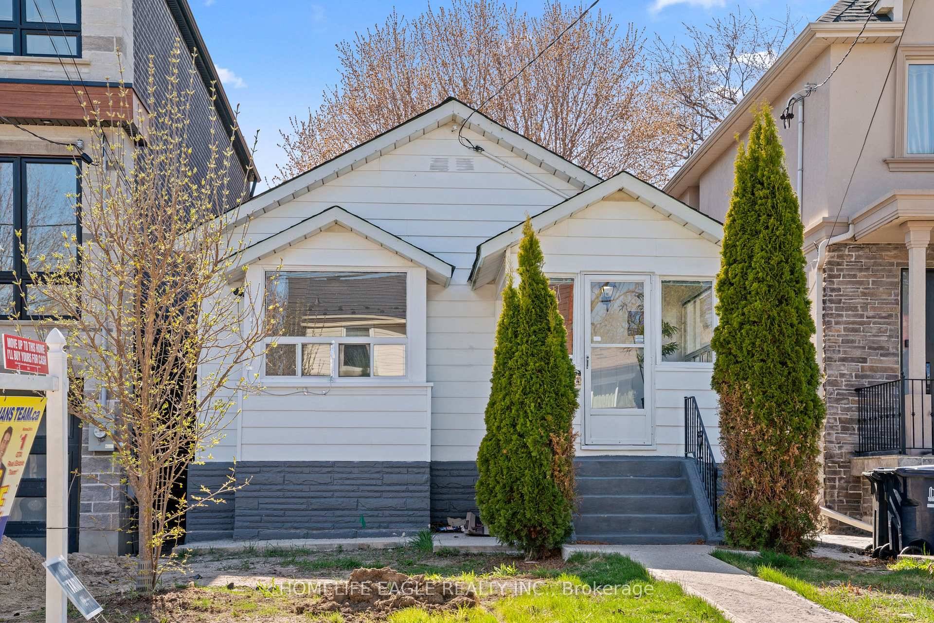 The Perfect 3 3 Bedroom amp ; 3 Bathroom Bungalow Family Friendly Birchcliffe Cliffside Community Premium 150ft Deep Lot Move In Ready Finished Basement W Separate Entrance Perfect In Law ...