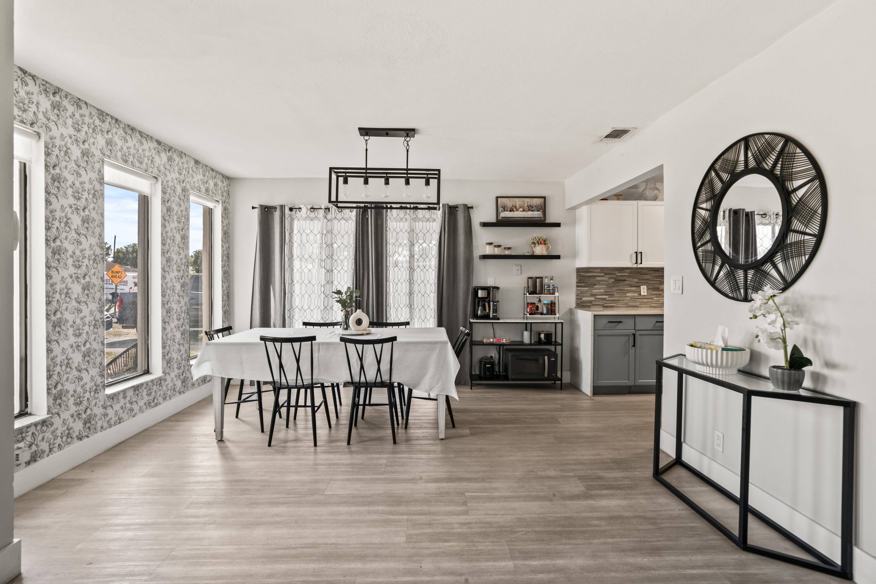 This home is perfectly located, offering convenience to schools, stores, and more !