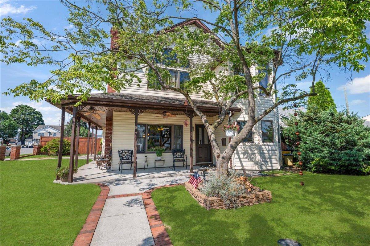 Welcome to this stunning 4 possibly 5 bedroom Colonial home situated on a charming corner of a cul de sac at 8 Pearl St Bethpage !