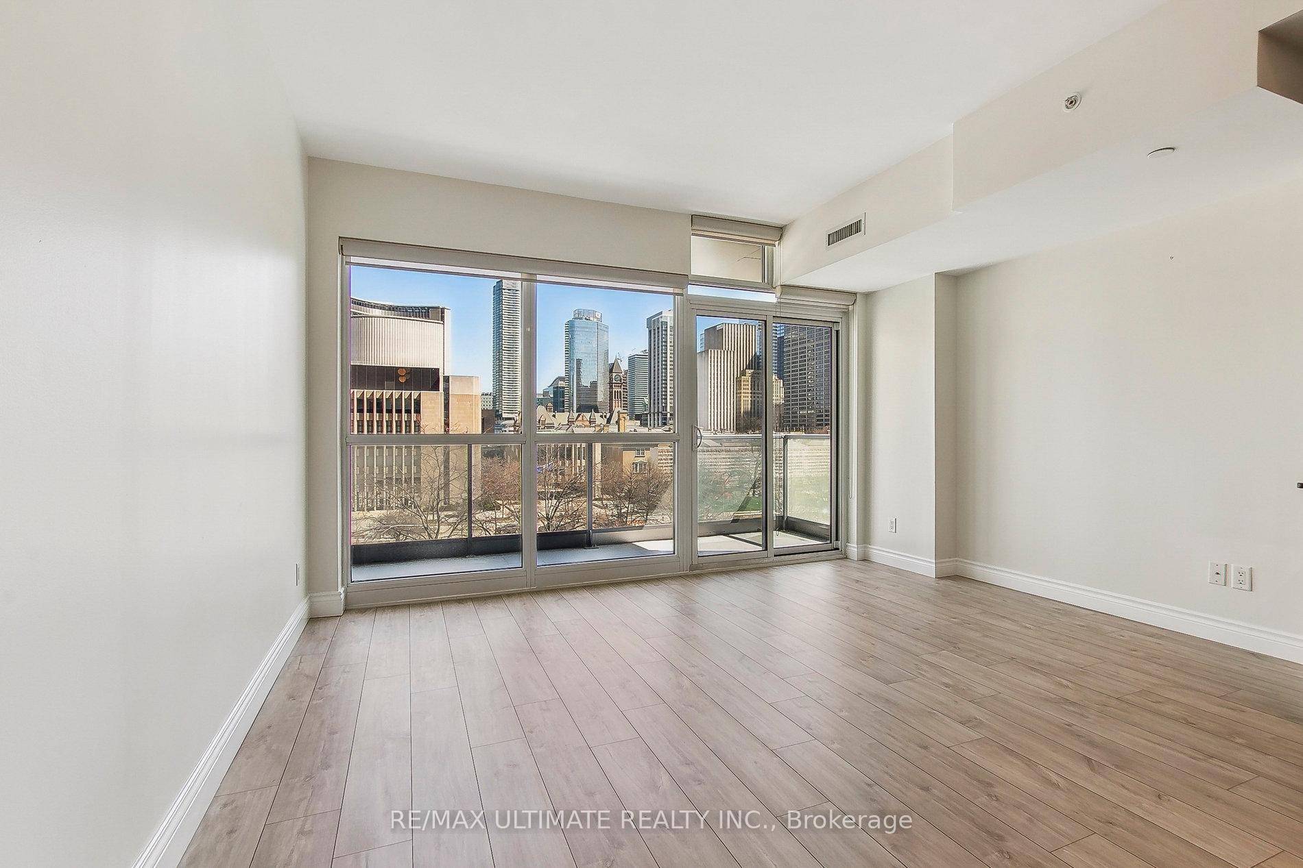 Exquisite opportunity to own hardly ever on the market 2 bedroom unit at 210 Simcoe residences.