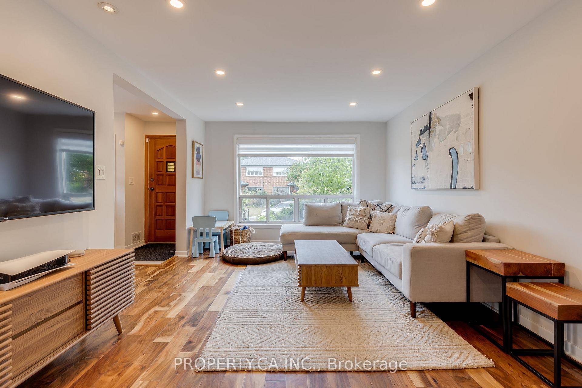 Welcome to 5 Woodenhill Court a beautifully maintained and thoughtfully renovated home in one of Toronto's most convenient and family friendly pockets.