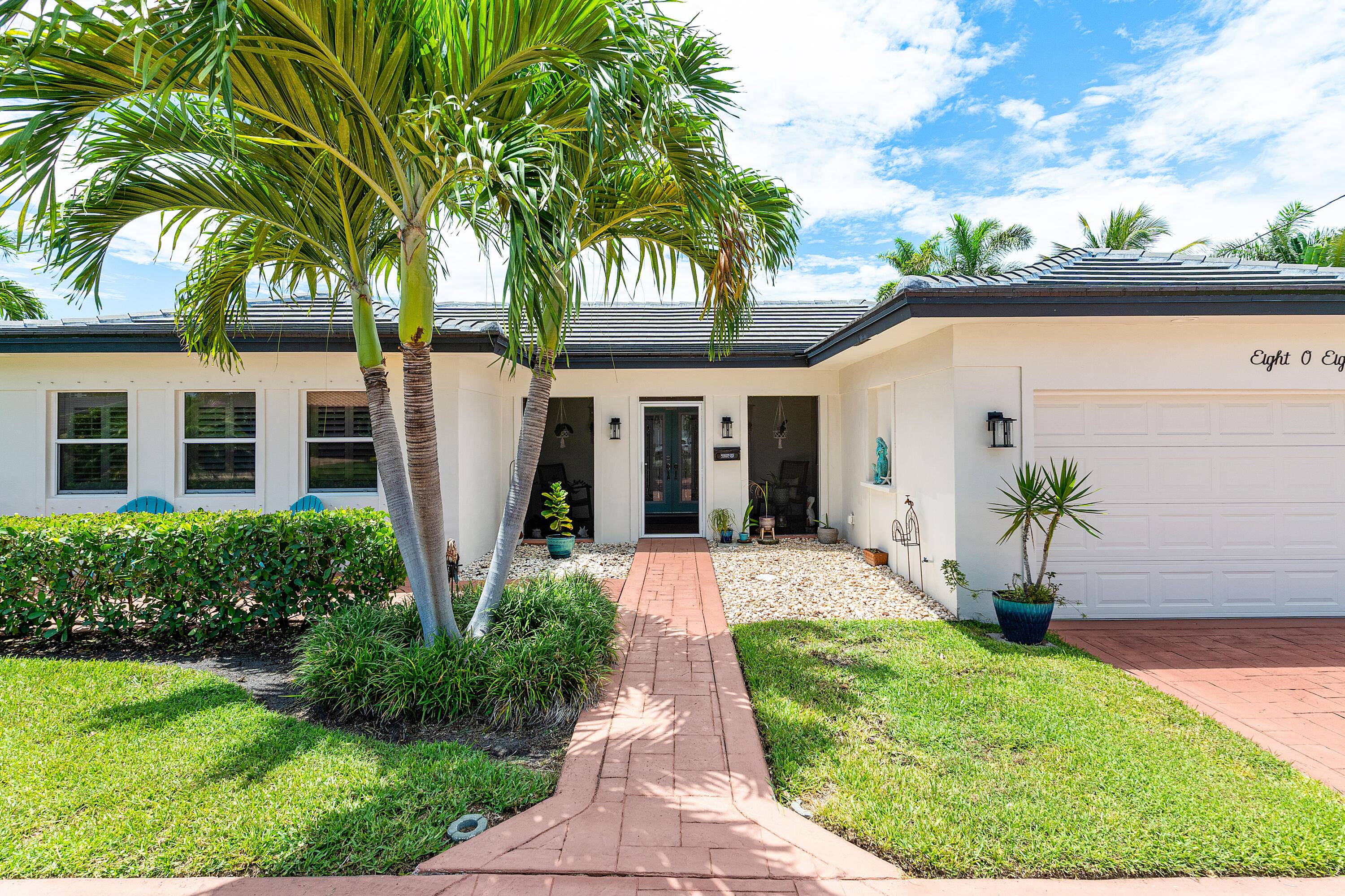 NO HOA in East Boca Raton, this charming and fully updated 2 bedroom, 2 bath single family home is ideally located east of US1, just minutes to beaches, shopping, and ...
