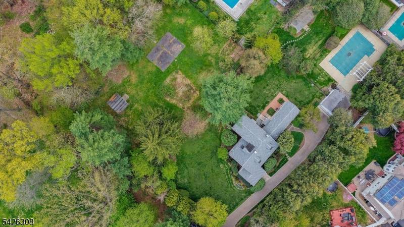 1006 Leland Avenue is vacant, buildable land about 1 3 acre.