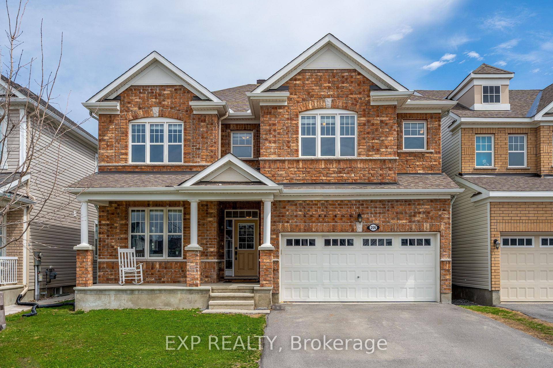 Welcome to this stunning single family home in the heart of Kanata, offering an exceptional blend of style, comfort, and functionality.