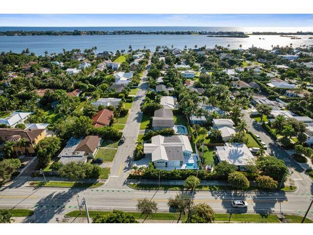 SELLER FINANCING AVAILABLE This stunning 3 bed, 3 bath residence offers the perfect blend of modern comfort and prime location.