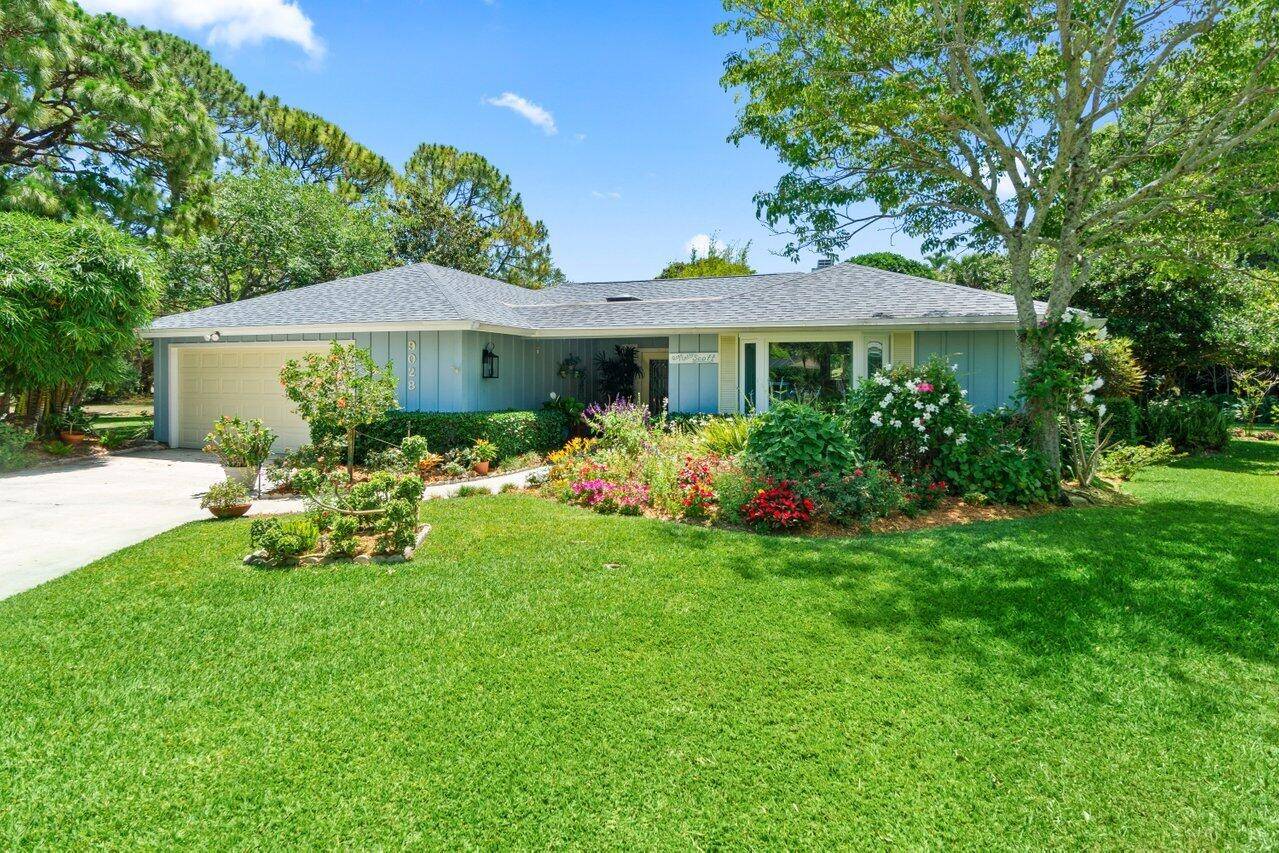 NO HOA Beautiful large,. 4AC landscaped lot ; meticulously maintained, sprawling 3 3.