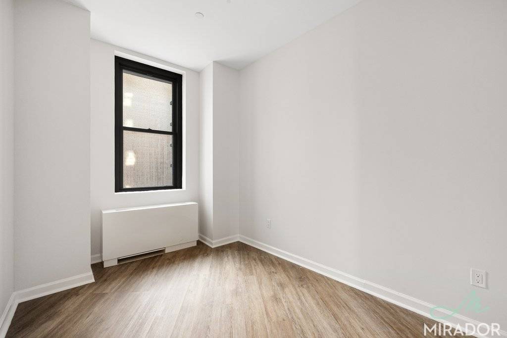 15 Park Row is a historic Beaux Arts gem that stands as a testament to New York City's architectural evolution.
