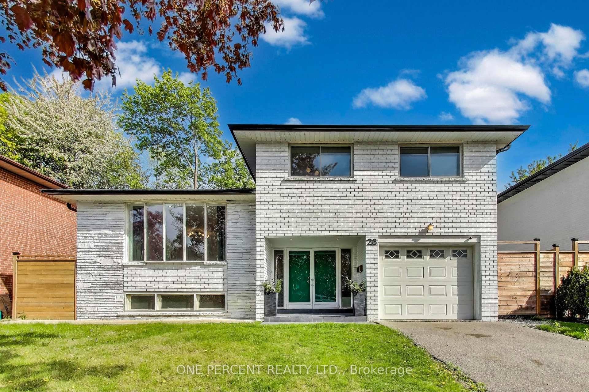 Discover 28 Munford Crescent, a charming and spacious detached home in a fantastic Toronto location.