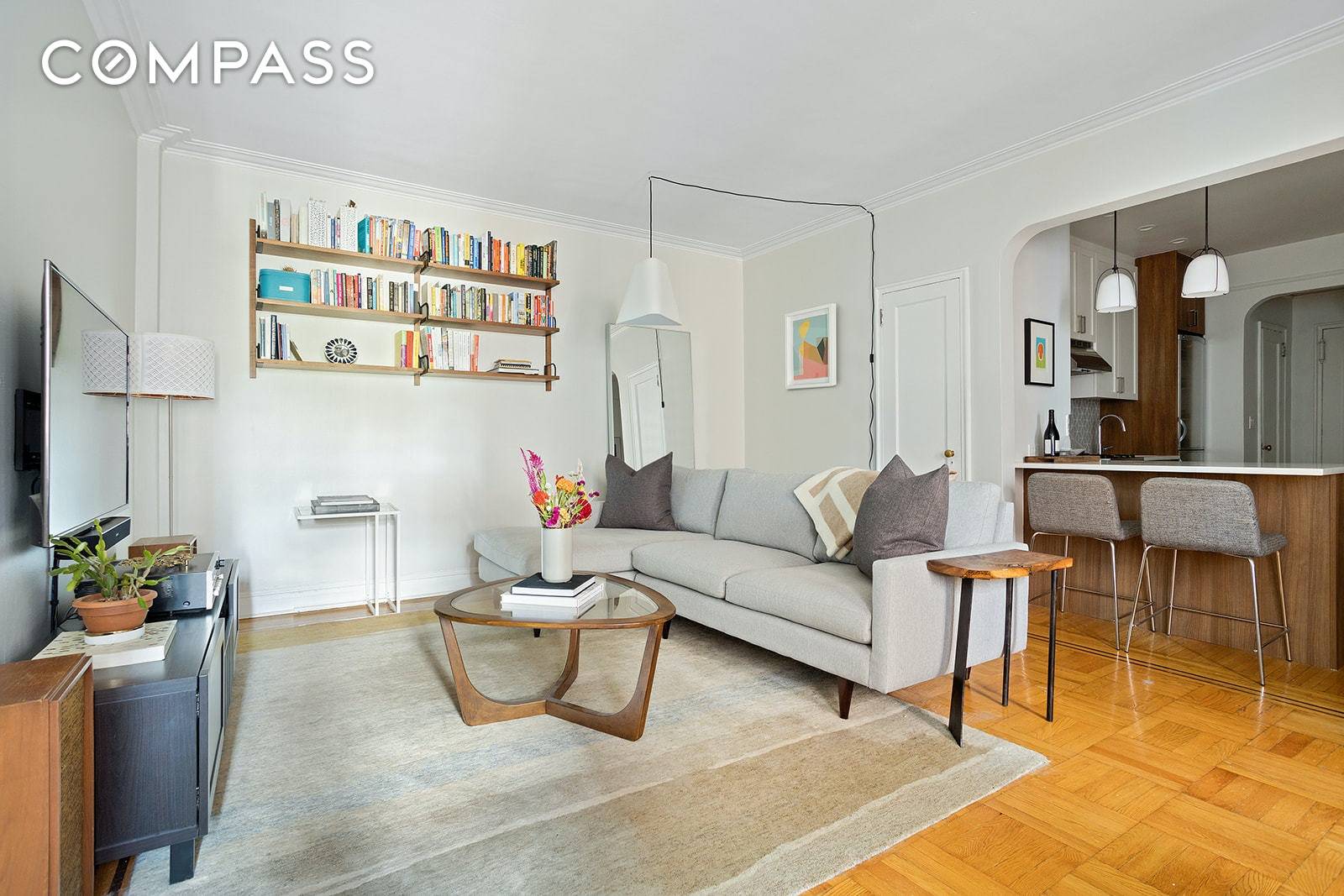 Spacious and well appointed studio in Prospect Heights located on the 3rd floor of a full service, pre war Co op.