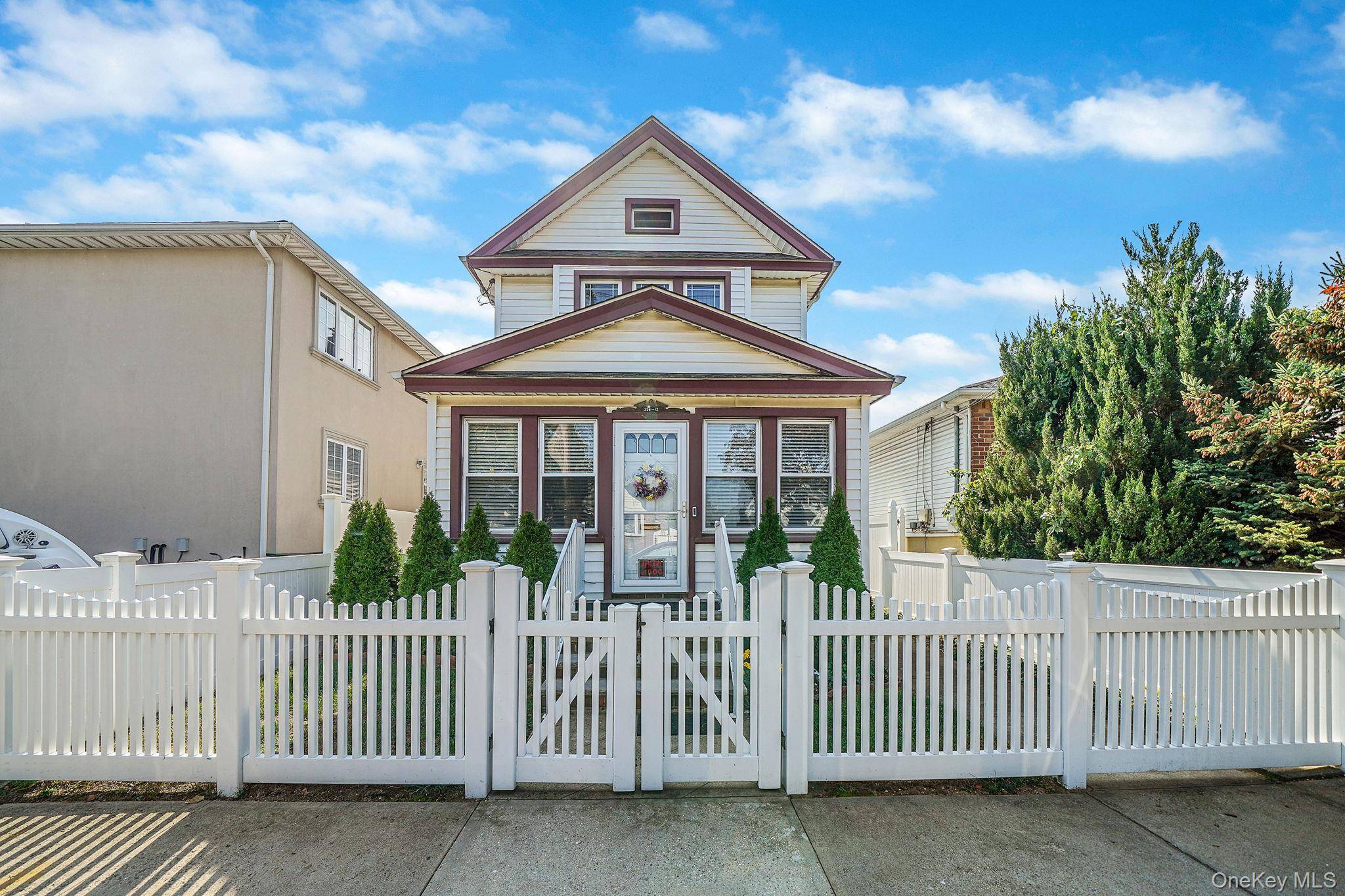 Welcome to this charming and well kept Colonial featuring three spacious bedrooms and one full bathroom.
