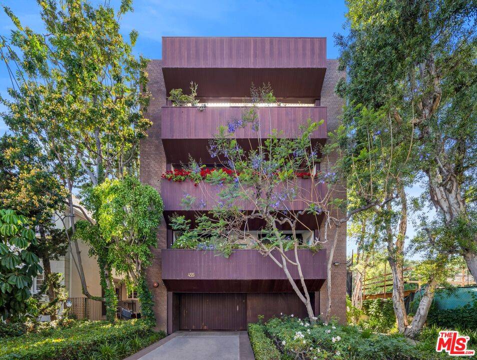 455  N Oakhurst Dr 2BR Beverly Hills Post Office | B.H.P.O. La