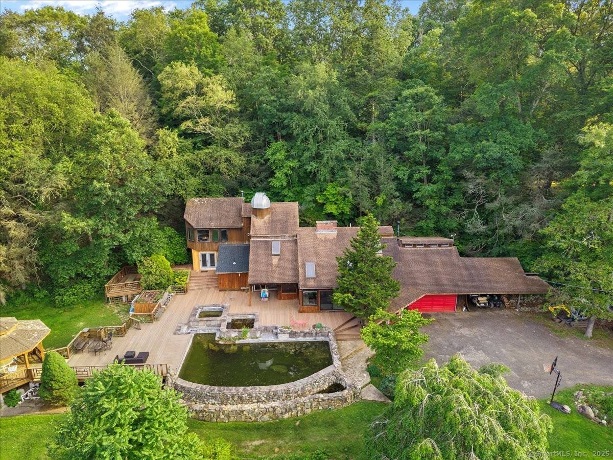 If privacy and convenience are on your wishlist, this extraordinary property checks all the boxes.