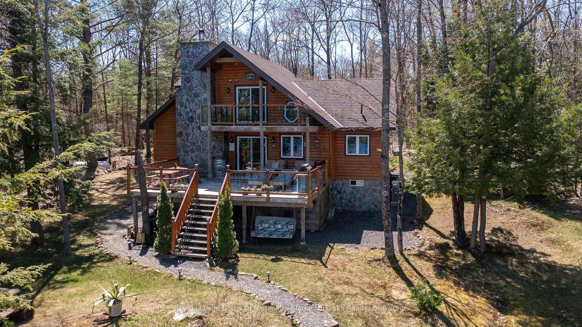 Welcome to your private lakeside retreat on beautiful Bastedo Lake.