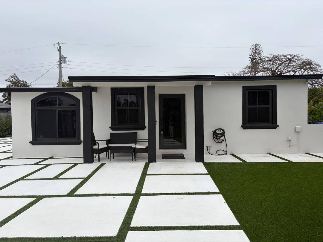 Fully furnished, 3 BD 2 BA luxury retreat in Pompano Beach, now available !