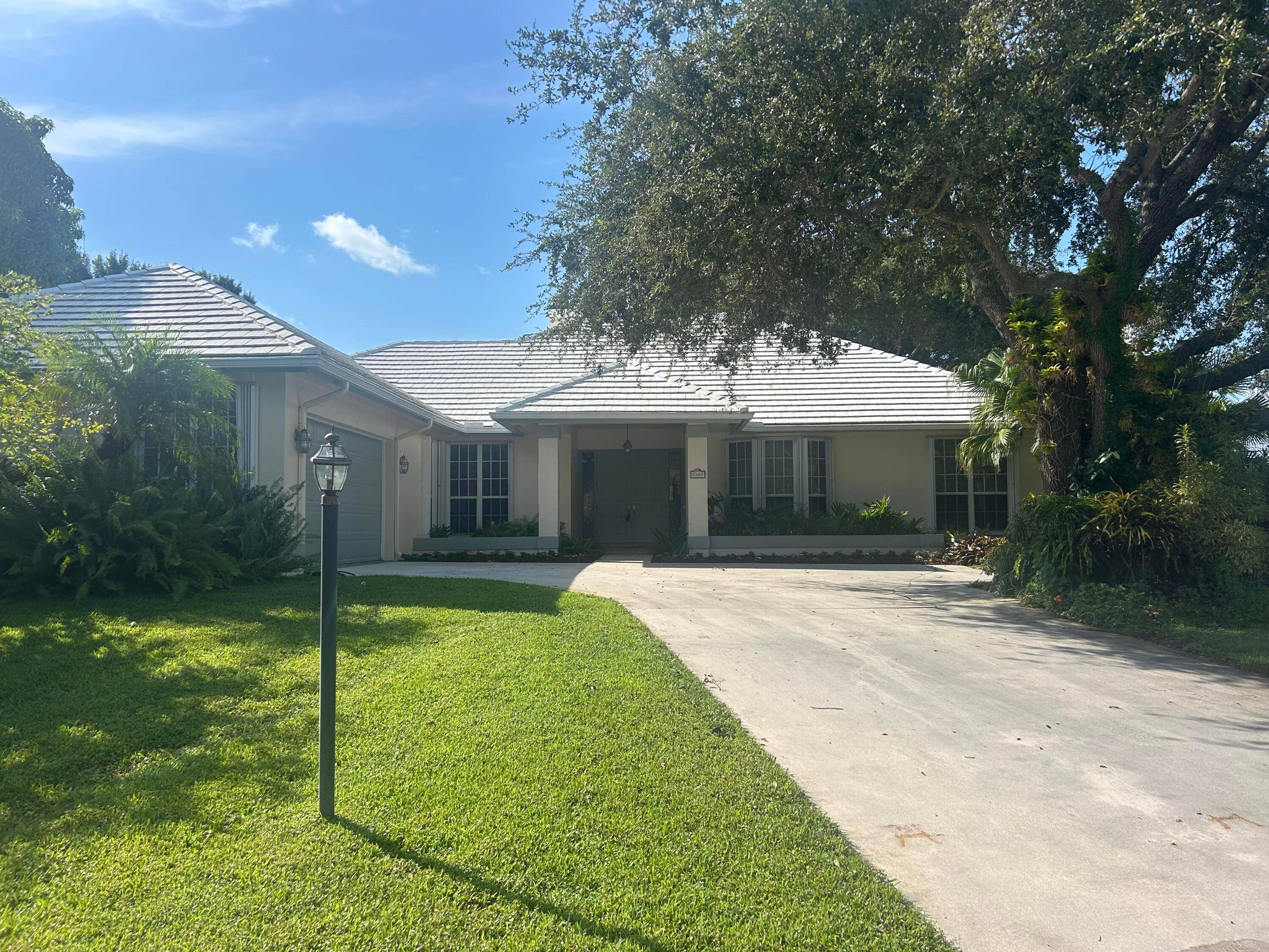 Location, Location, LocationThis home is located in the gated, private community of Sablewood.