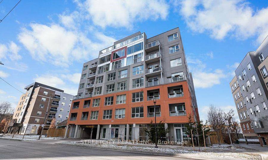 Experience luxury and convenience in this bright south facing 1 1 bedroom condo in the heart of Waterloo, just steps from University of Waterloo, Wilfrid Laurier University, and Conestoga College.