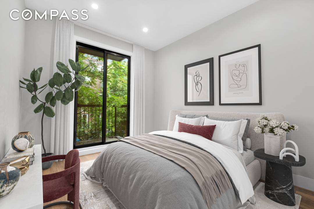 Welcome to 265 W 131st St, your new home in the heart of Harlem !