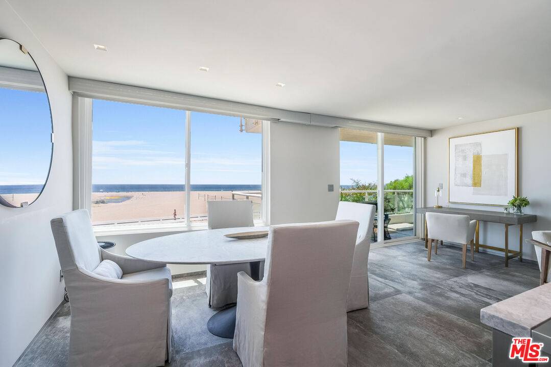 723 Palisades Beach Rd 2BR Pacific Palisades La
