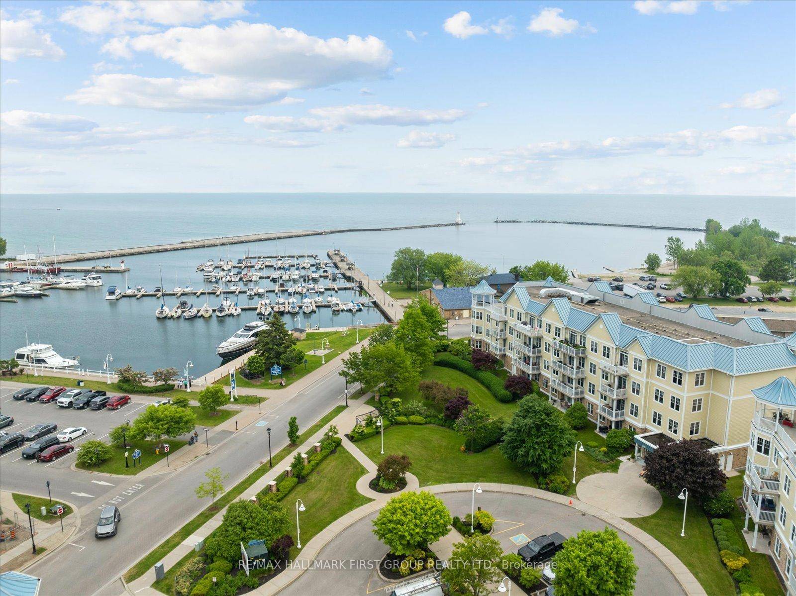 Spacious 2 Bedroom, 2 Bathroom Condo with Incredible Lake Views Discover a rare opportunity to own one of the largest suites in the sought after Harbour Walk community an impressive ...