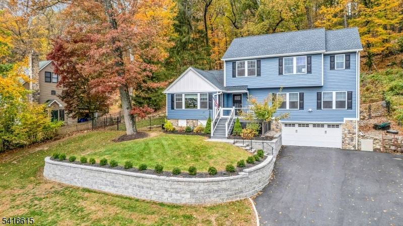 A must see builder grade home !