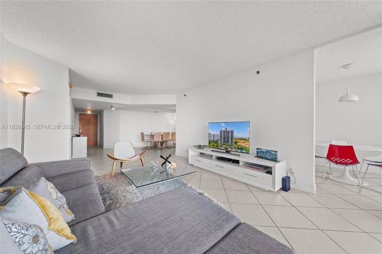 Gorgeous Unit with Intracoastal views.