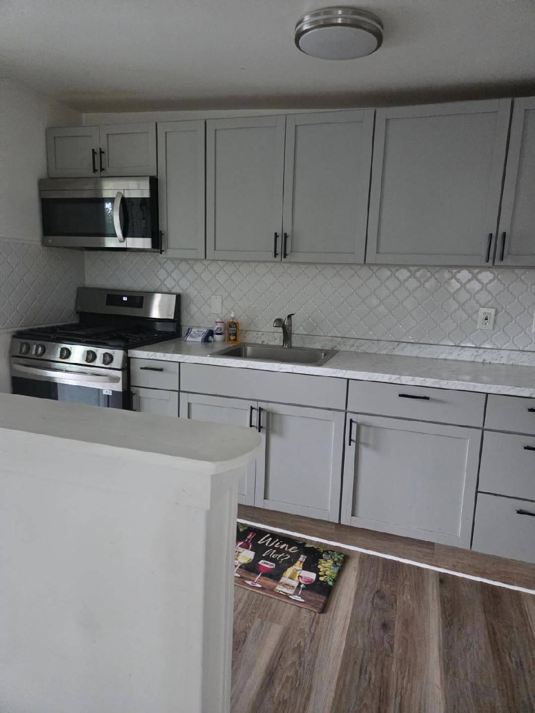 Great two family duplex located in the City of Middletown.