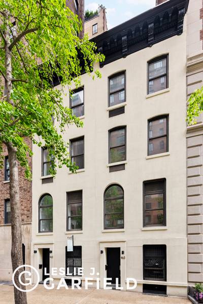 Originally a 32' wide, nearly 7, 000 sq.