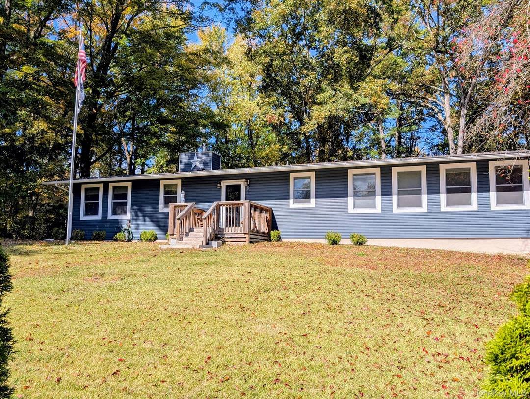 Welcome to this beautiful ranch style home offering 3 bedrooms and 2 bathrooms, thoughtfully designed for comfort and convenience.