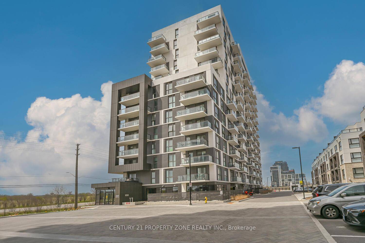 Welcome to this spacious 1 bedroom large den condo with 9 ft ceilings, located in the desirable Oak village community by Minto.