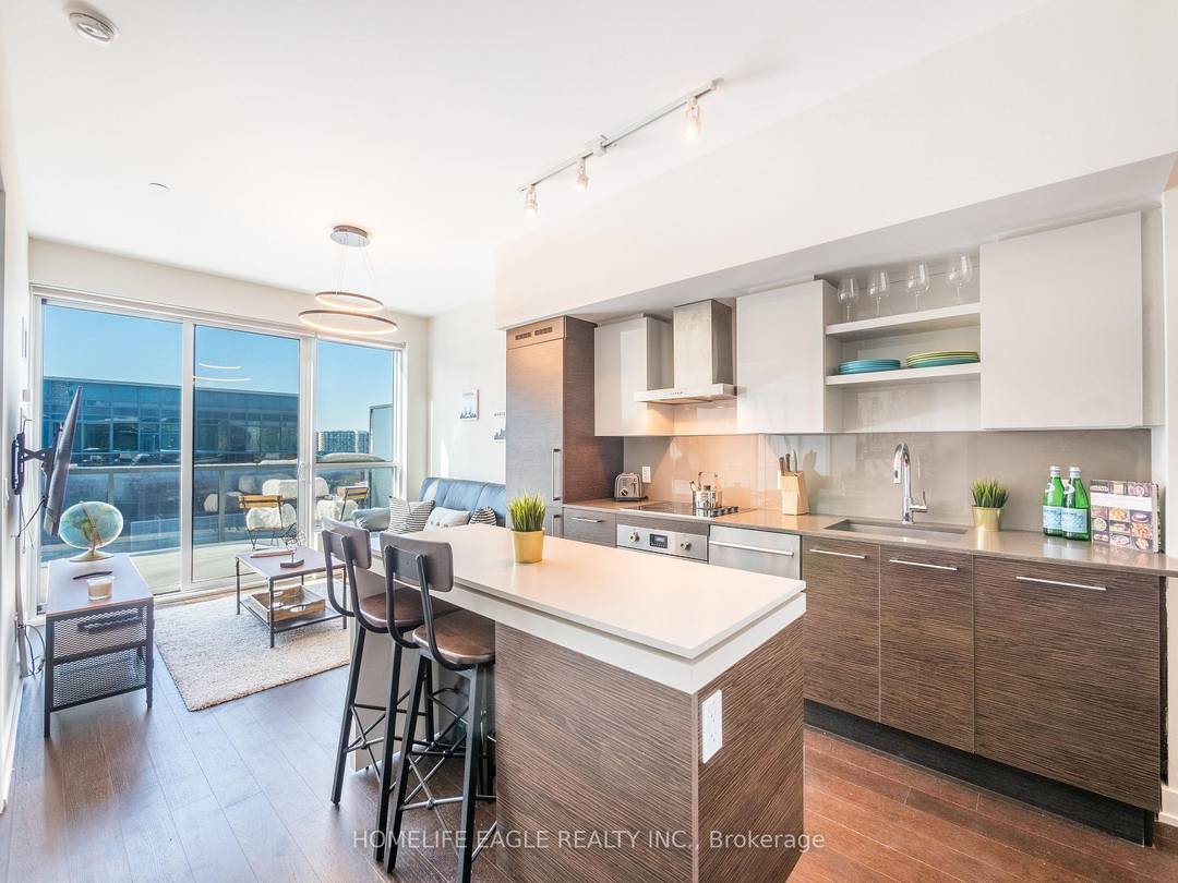 The Perfect 1 Bedroom Penthouse On King West Sunny West Exposure Huge Balcony W Great Views High 9ft Ceilings Combined W Floor To Ceiling Windows Smoothed Ceilings W Modern LED ...