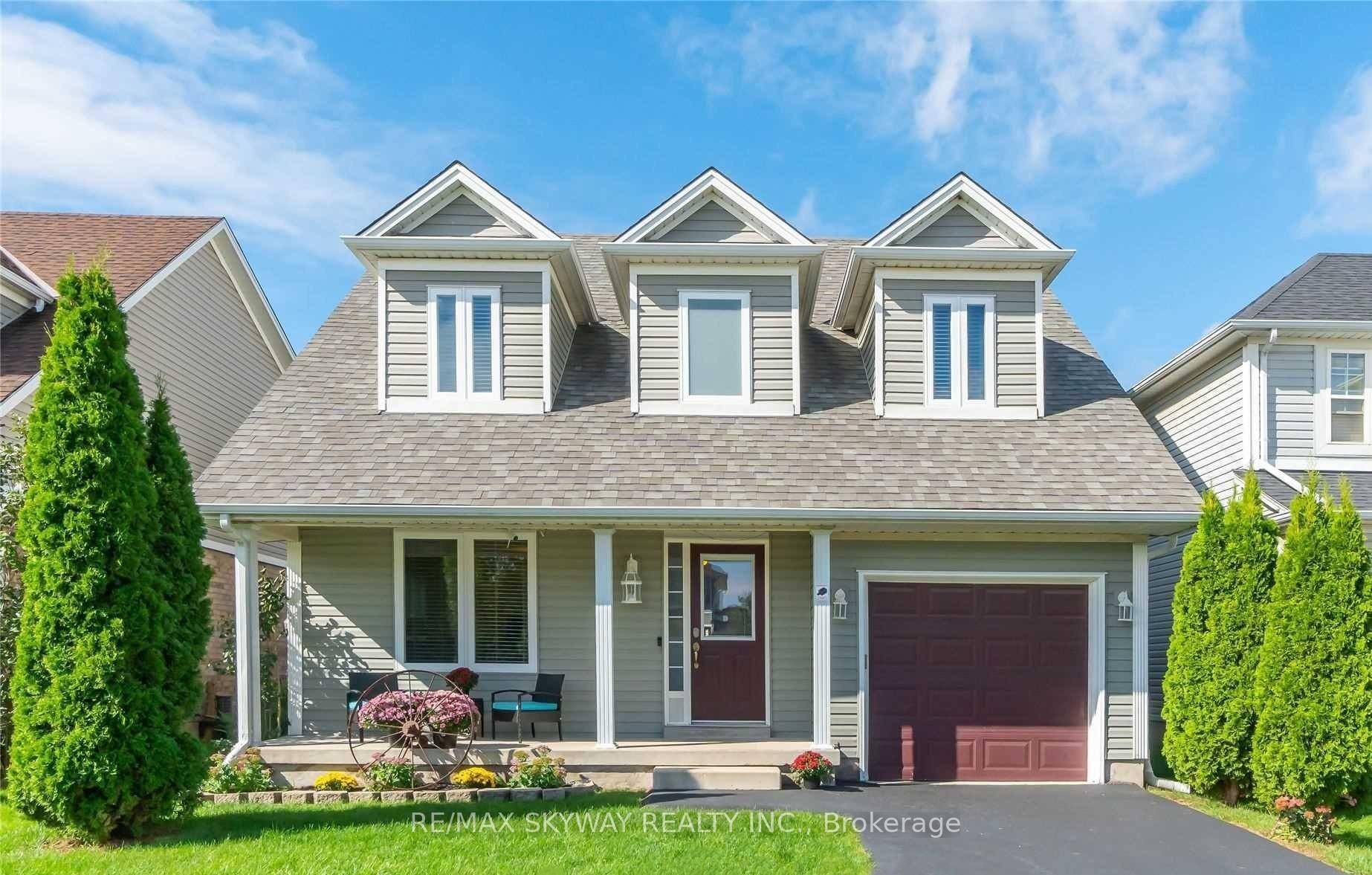 Must See To This Bright And Spacious 4 Bedroom Family Home Located In The Desirable Empire Community Of West Brant !