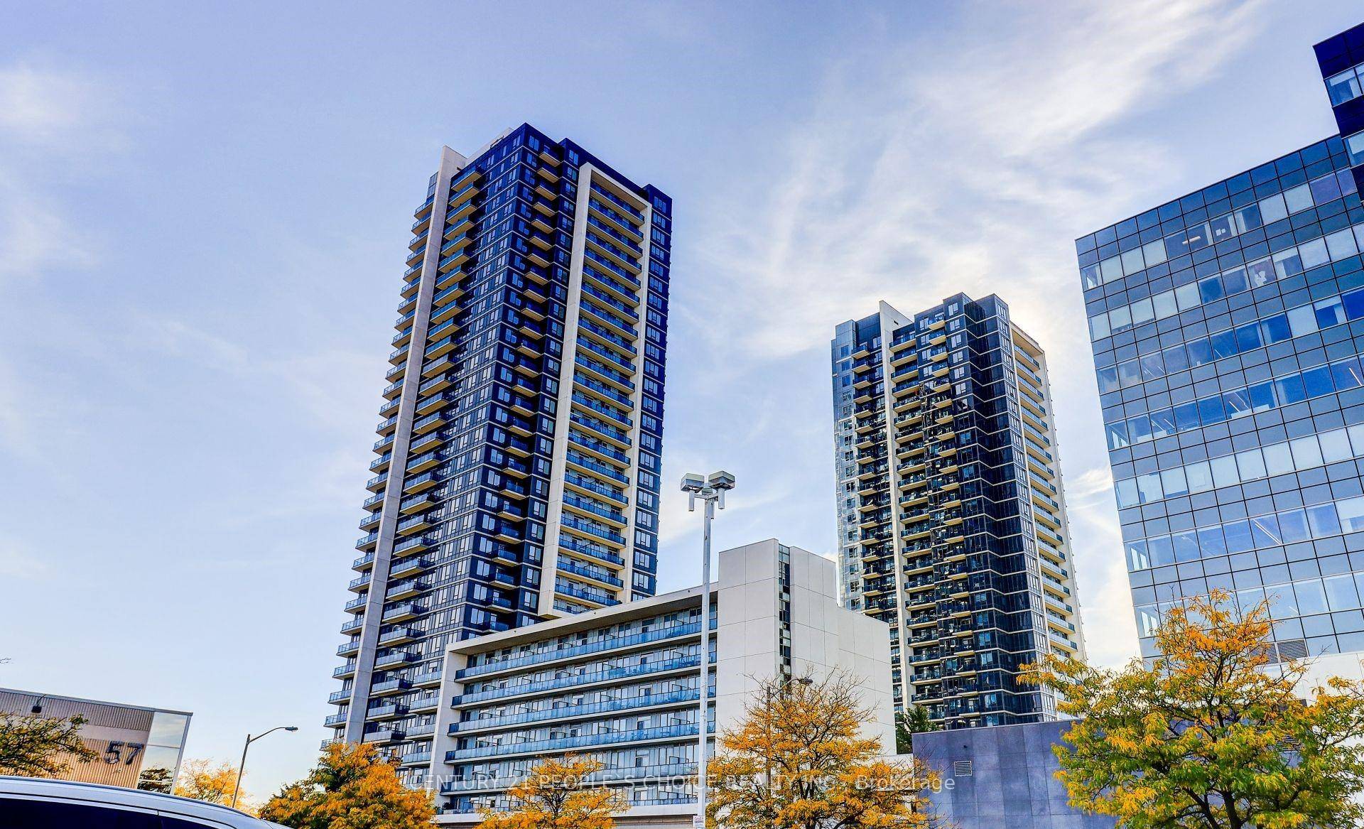 Bright and spacious 1 bedroom condo with open south facing views.