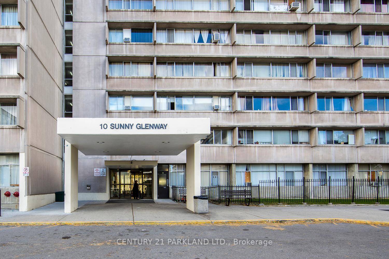 Spacious 3 Bedroom 2 Bath Corner Unit Features Tons of Natural Light.