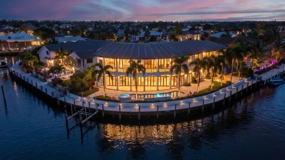 Introducing a true Yachtsman's Paradise, this exceptional waterfront estate is set on a rare point lot offering an impressive 195 feet of dockage with southeast exposure, delivering optimal natural light ...