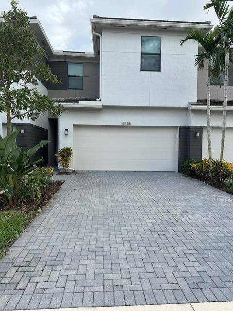 Contemporary 2 story villa featuring 3 bed, 2.